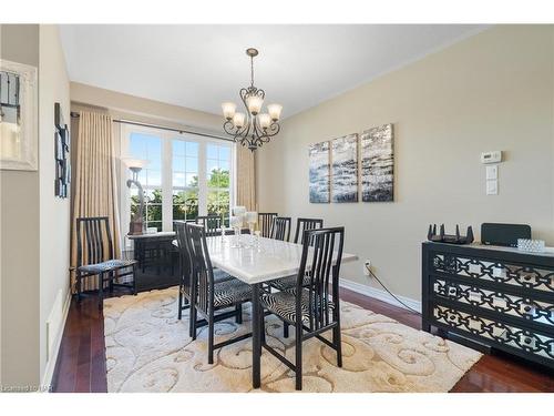 6500 St. Michael Avenue, Niagara Falls, ON - Indoor Photo Showing Dining Room