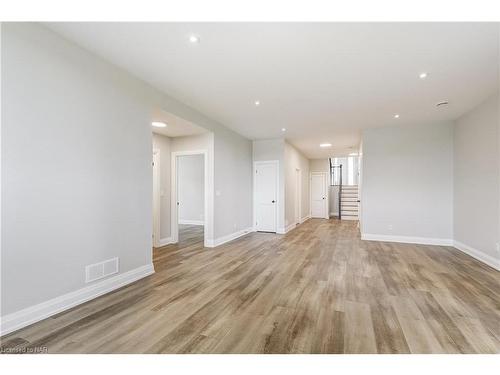 38A Neptune Drive, St. Catharines, ON - Indoor Photo Showing Other Room