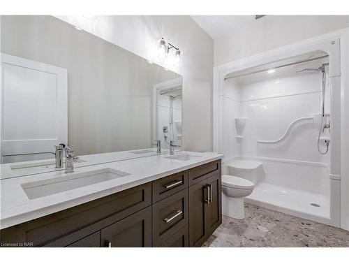 38A Neptune Drive, St. Catharines, ON - Indoor Photo Showing Bathroom