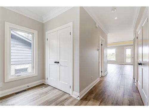 38A Neptune Drive, St. Catharines, ON - Indoor Photo Showing Other Room