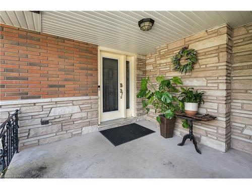 6768 Homestead Crescent, Niagara Falls, ON - Outdoor With Deck Patio Veranda With Exterior