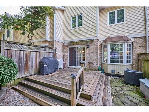 102 Woodside Square, Fonthill, ON - Outdoor With Deck Patio Veranda With Exterior