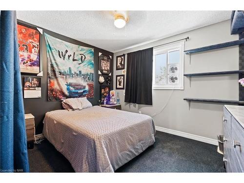 16 Harriett Street, Welland, ON - Indoor Photo Showing Bedroom