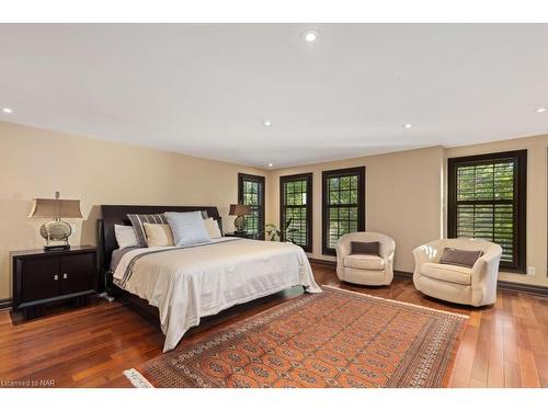 24-5 Carncastle Gate, St. Catharines, ON - Indoor Photo Showing Bedroom