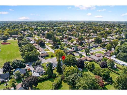 6525 O'Neil Street, Niagara Falls, ON - Outdoor With View