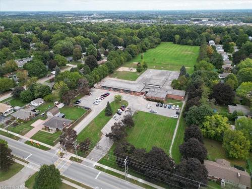 4 Orchard Place, Fonthill, ON - Outdoor With View