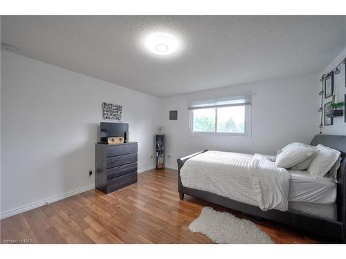 46 Fortura Court, Thorold, ON - Indoor Photo Showing Bedroom