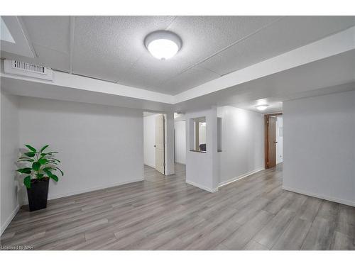 46 Fortura Court, Thorold, ON - Indoor Photo Showing Other Room