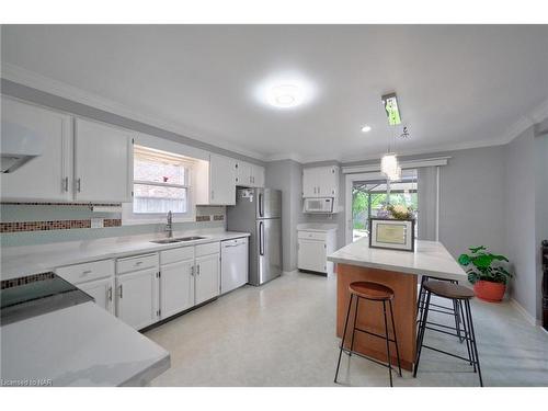 46 Fortura Court, Thorold, ON - Indoor Photo Showing Kitchen