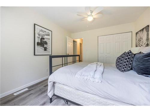 57-151 Parnell Road, St. Catharines, ON - Indoor Photo Showing Bedroom