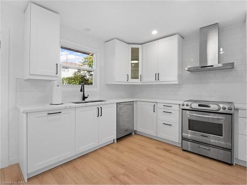 24 Keefer Road, Thorold, ON - Indoor Photo Showing Kitchen With Double Sink