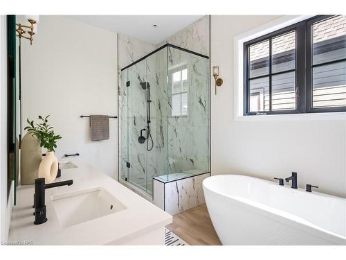 3542 Whispering Woods Trail, Ridgeway, ON - Indoor Photo Showing Bathroom