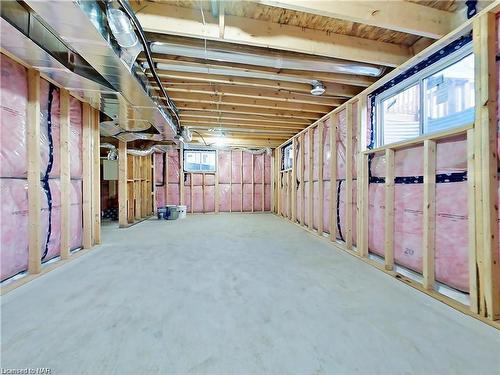 3356 Willguard Court, Niagara Falls, ON - Indoor Photo Showing Basement