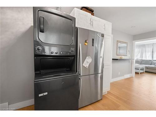 148 Young Street, Welland, ON - Indoor Photo Showing Laundry Room