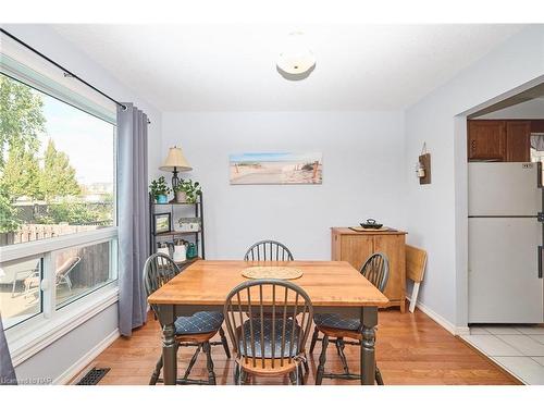 38 Culligan Crescent, Thorold, ON - Indoor Photo Showing Dining Room