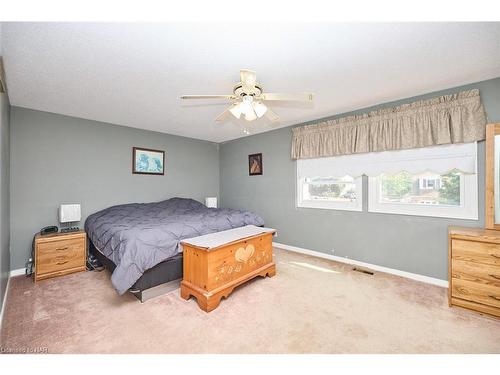 38 Culligan Crescent, Thorold, ON - Indoor Photo Showing Bedroom