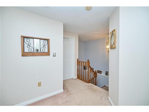 38 Culligan Crescent, Thorold, ON - Indoor Photo Showing Other Room