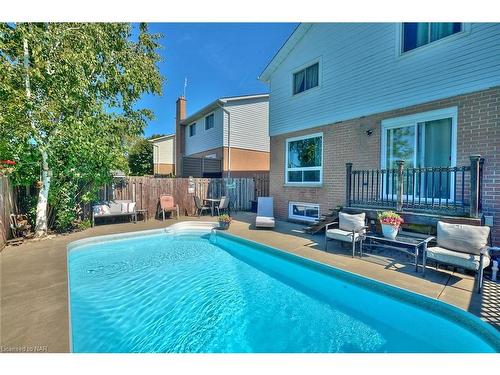 38 Culligan Crescent, Thorold, ON - Outdoor With In Ground Pool With Deck Patio Veranda