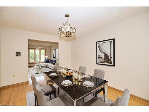 24 Bascary Crescent, St. Catharines, ON - Indoor Photo Showing Dining Room