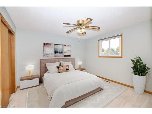 24 Bascary Crescent, St. Catharines, ON - Indoor Photo Showing Bedroom