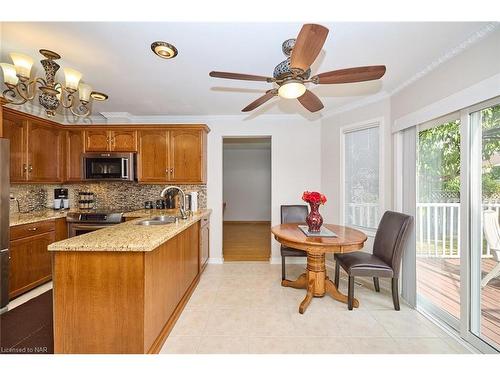 24 Bascary Crescent, St. Catharines, ON - Indoor Photo Showing Kitchen With Double Sink