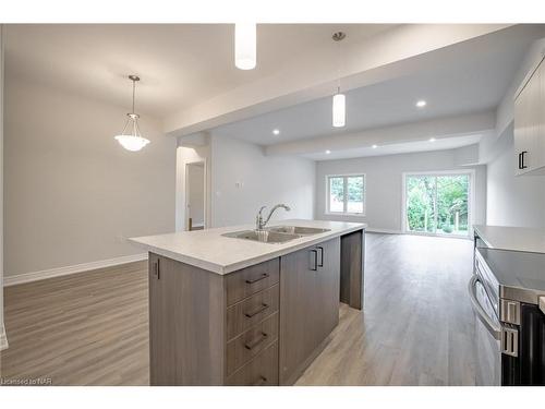 1A-41 St Davids Road West, Thorold, ON - Indoor Photo Showing Kitchen With Double Sink