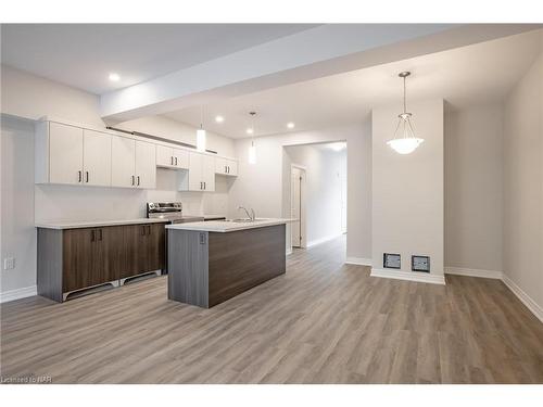 1A-41 St Davids Road West, Thorold, ON - Indoor Photo Showing Kitchen