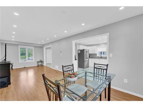 5 Longview Drive, Mount Hope, ON - Indoor Photo Showing Dining Room