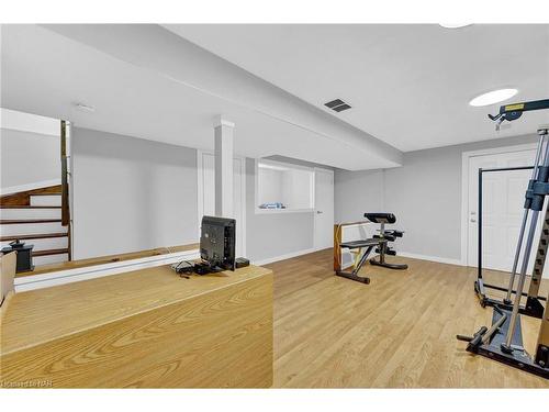 5 Longview Drive, Mount Hope, ON - Indoor Photo Showing Gym Room