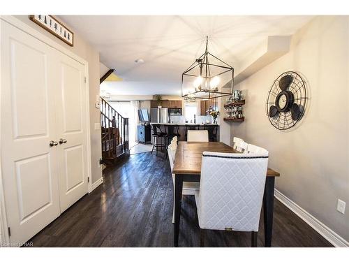 54 Juneberry Road, Thorold, ON - Indoor Photo Showing Dining Room