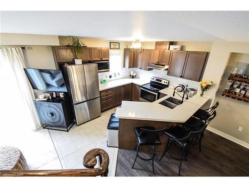 54 Juneberry Road, Thorold, ON - Indoor Photo Showing Kitchen