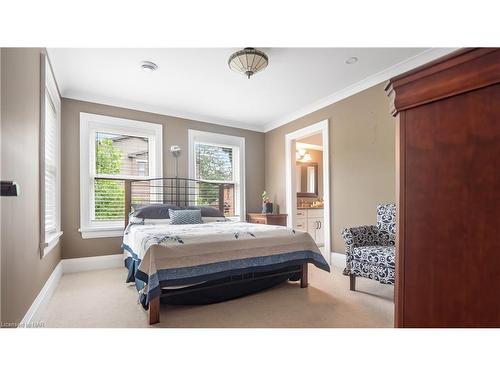 12 Salina Street Street, St. Catharines, ON - Indoor Photo Showing Bedroom