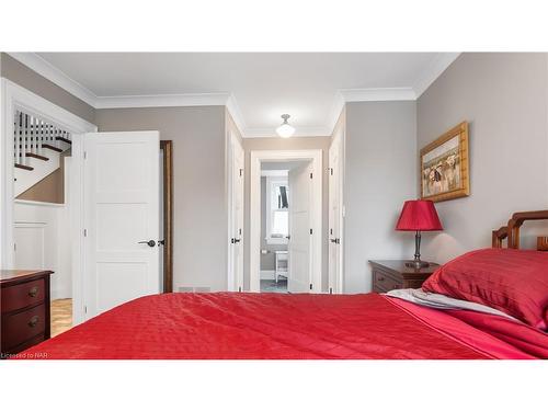 12 Salina Street Street, St. Catharines, ON - Indoor Photo Showing Bedroom