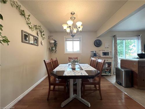 59 Graystone Crescent, Welland, ON - Indoor Photo Showing Dining Room