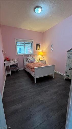 40 Sinclair Street Street, Dundalk, ON - Indoor Photo Showing Bedroom