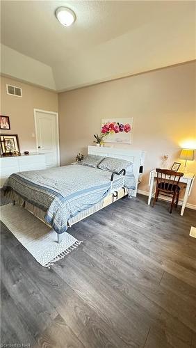 40 Sinclair Street Street, Dundalk, ON - Indoor Photo Showing Bedroom