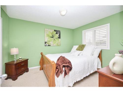 107 Napa Lane, Hamilton, ON - Indoor Photo Showing Bedroom