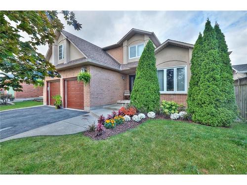 107 Napa Lane, Hamilton, ON - Outdoor