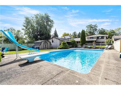 2978 St. Paul Avenue, Niagara Falls, ON - Outdoor With In Ground Pool With Backyard