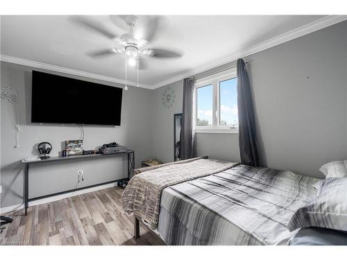 421 Ramsey Road, Dunnville, ON - Indoor Photo Showing Bedroom