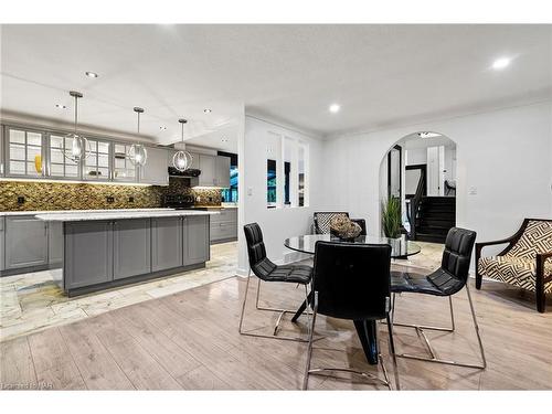 7180 Woodington Road, Niagara Falls, ON - Indoor Photo Showing Dining Room