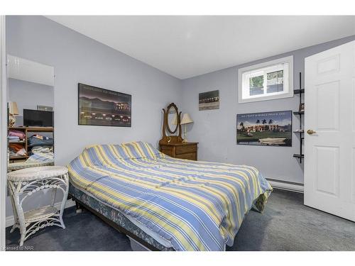 63 Mountain Street, St. Catharines, ON - Indoor Photo Showing Bedroom