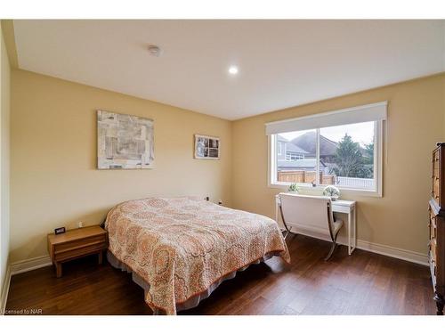 3897 Settler'S Cove Drive, Stevensville, ON - Indoor Photo Showing Bedroom