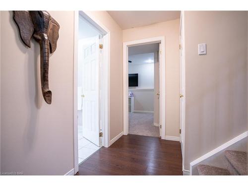 49 Biggar Road, Thorold, ON - Indoor Photo Showing Other Room