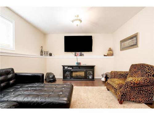 49 Biggar Road, Thorold, ON - Indoor Photo Showing Living Room With Fireplace