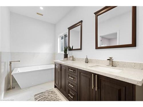 298 Burleigh Road North Road, Ridgeway, ON - Indoor Photo Showing Bathroom