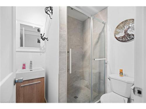 298 Burleigh Road North Road, Ridgeway, ON - Indoor Photo Showing Bathroom