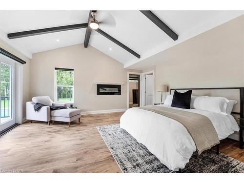 190 Lakeshore Road, St. Catharines, ON - Indoor Photo Showing Bedroom