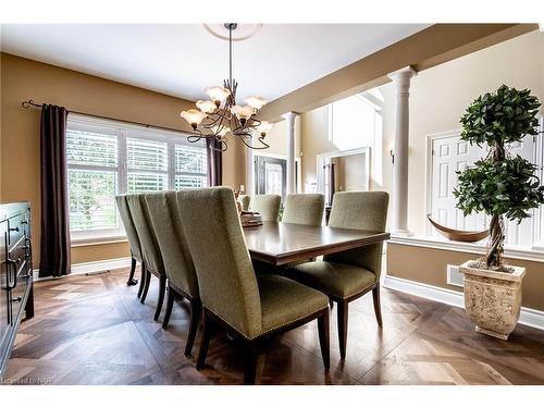 75 Kunda Park Boulevard, Fonthill, ON - Indoor Photo Showing Dining Room