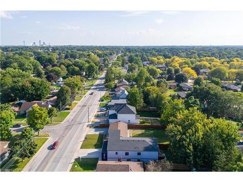 3217 Dorchester Road, Niagara Falls, ON - Outdoor With View